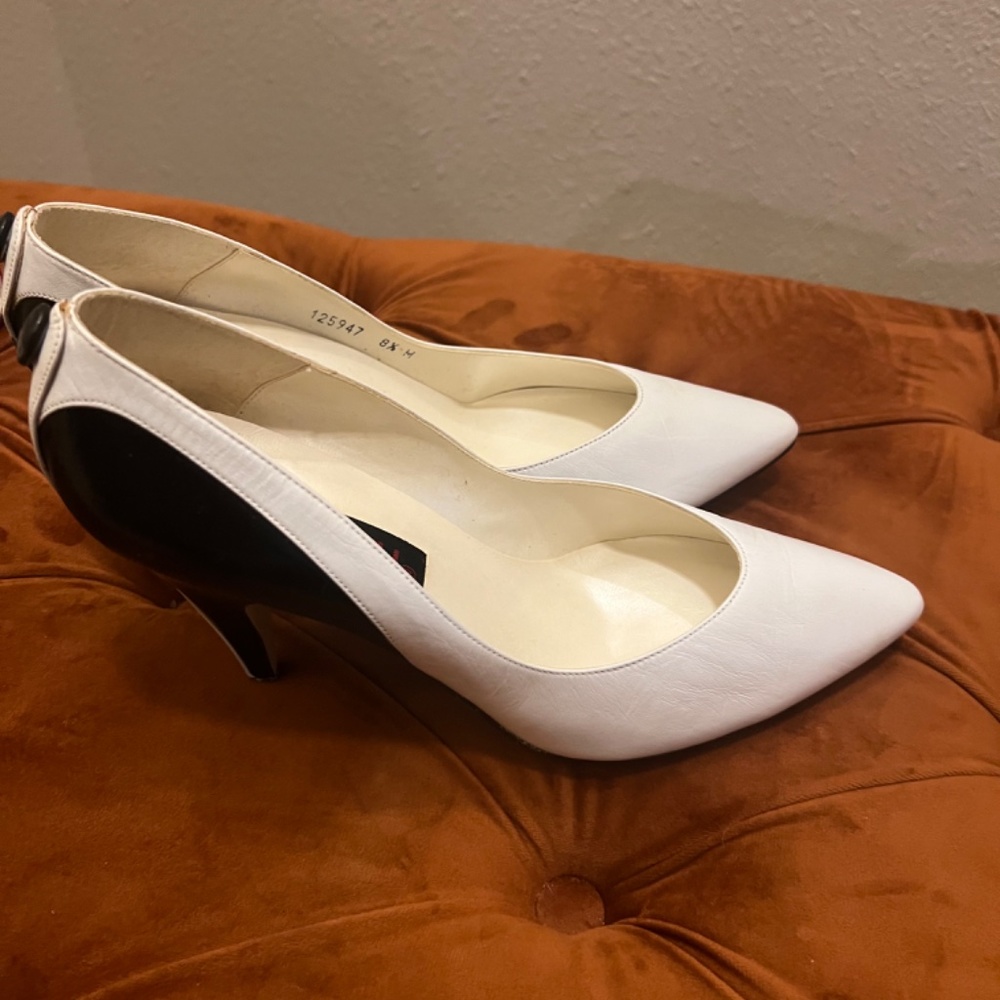 Proxy Heels - Picture 2 of 3